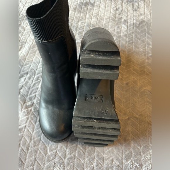 H&M Heeled Platform Sock Boot - Picture 2 of 4